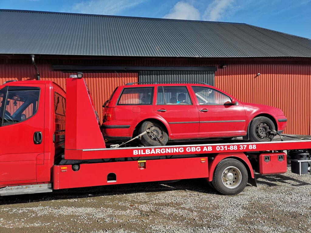 Köp bränsletank till Ford från Uddevalla billigt hos en bilskrot