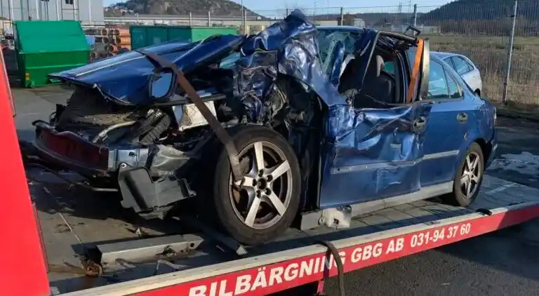 Får man pengar för skrotbil och vad avgör värdet i Göteborg