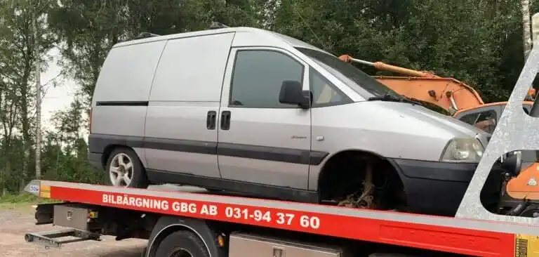 Skrotbil som återvinns och blir nya resurser i Göteborg