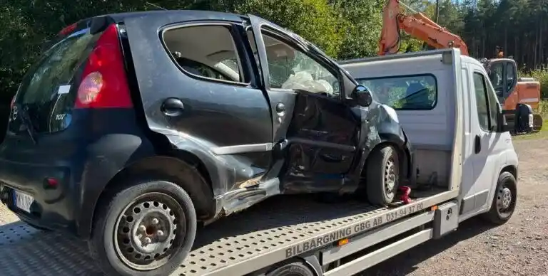 Avgör om skrotbil ska säljas i delar eller skrotas i Göteborg