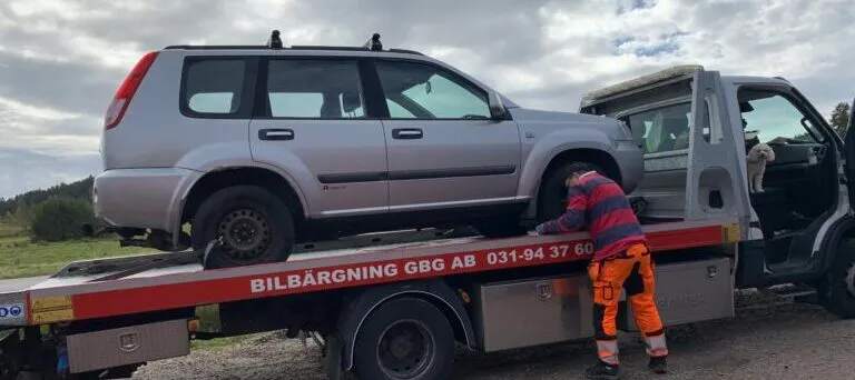 bärgning av skrotbil i Partille