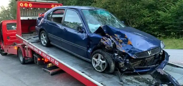 bildemontering Mölndal skrotbil delar