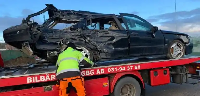 skrota bilen Mölndal hämtning skrotbil